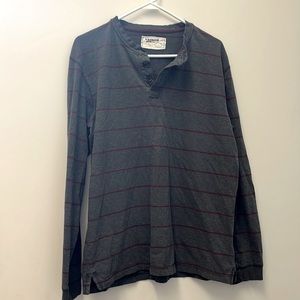 Wrangler pullover shirt medium gray with red stripes .